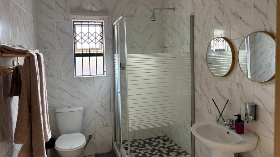 7 Bedroom Property for Sale in Mogwase Unit 4 North West